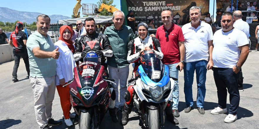 Motodrag yarışlarının startını Başkan Kocagöz verdi