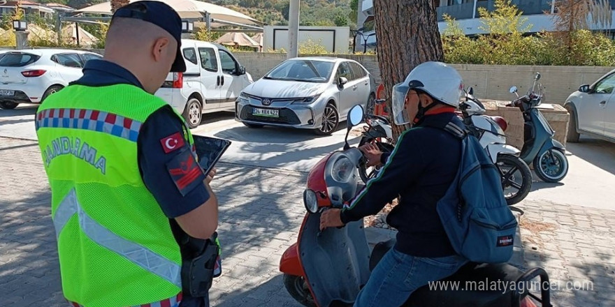 Motosiklette kask kullanımına dikkat çekildi