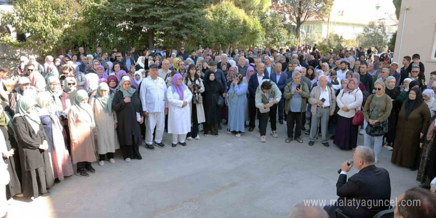 Muğla’da umre kafilesi dualarla uğurlandı