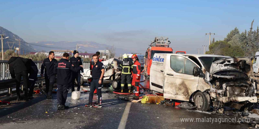 Muğla’da zincirleme kaza: 1’i ağır 7 yaralı