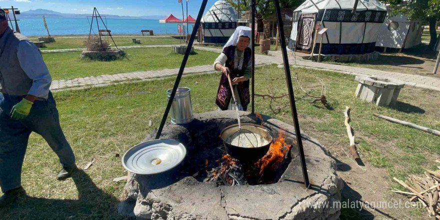 Muradiye’de Türk Kültürü etkinliği