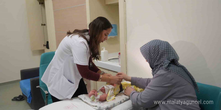 Muş Devlet Hastanesinde yenidoğan polikliniği açıldı