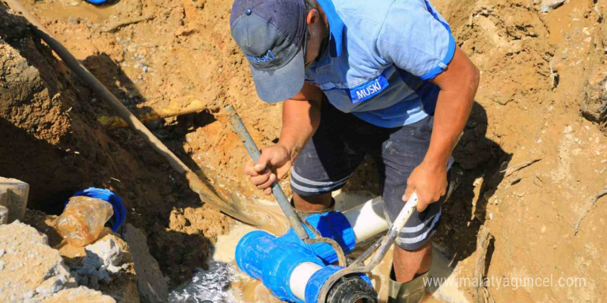 MUSKİ Menteşe’de 8 km su isale hattını yeniledi