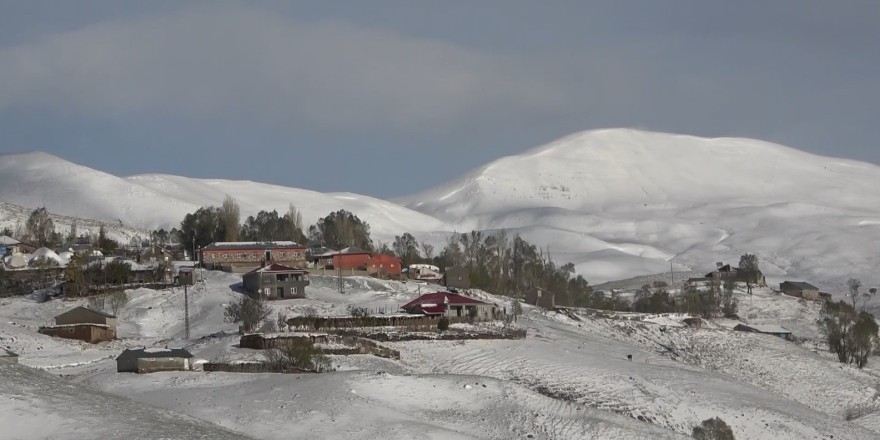 Muş’ta besicilerin zorlu kış mesaisi başladı