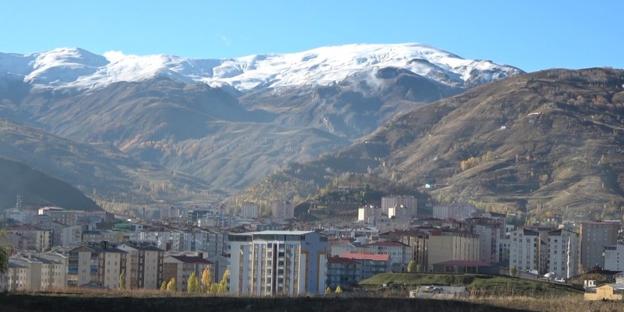 Muş’un yüksek kesimleri beyaz örtü ile kaplandı