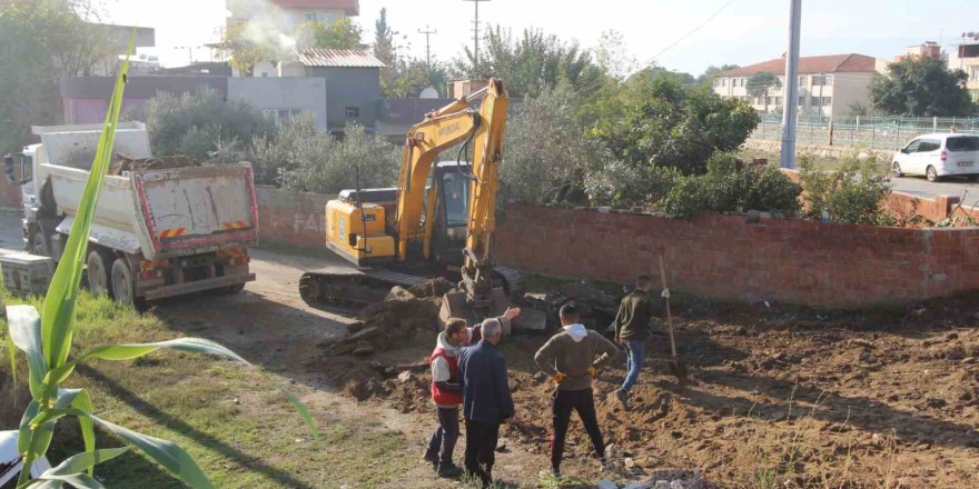 Nazilli Belediyesi, yol çalışmalarını sürdürüyor