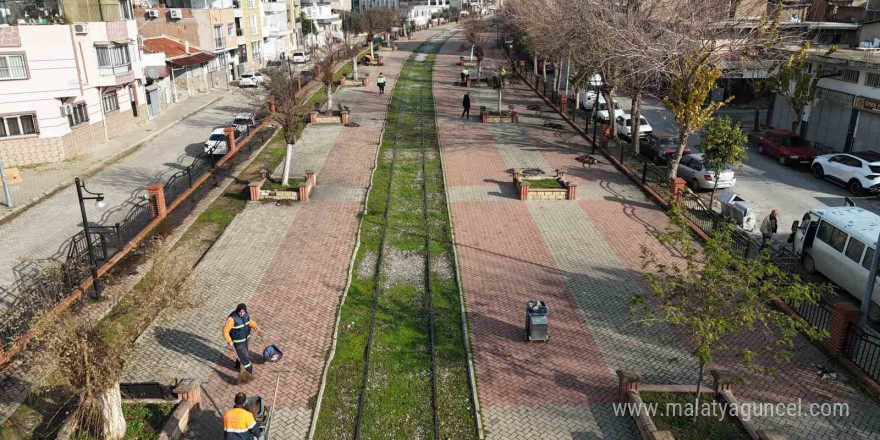 Nazilli Belediyesi yürüyüş yolu ve parkları bakıma aldı