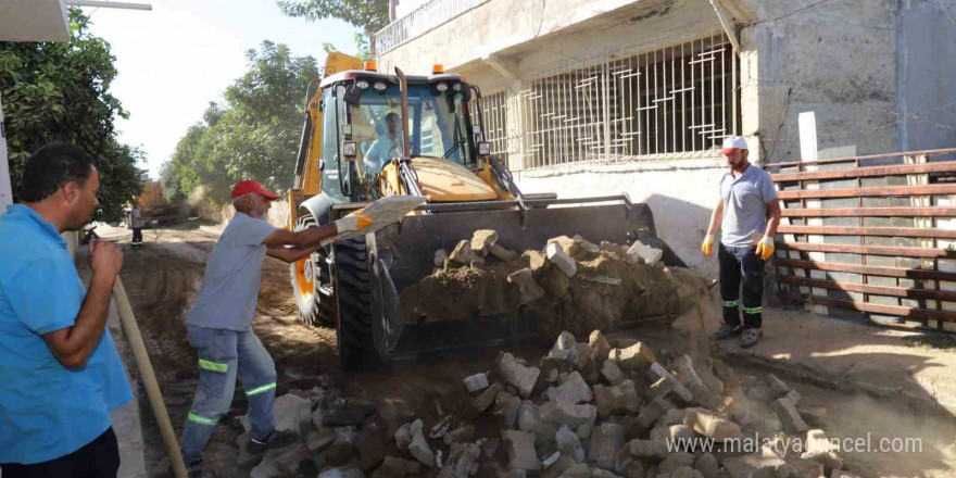 Nazilli Yeşilyurt Mahallesi’nde yollar yenileniyor