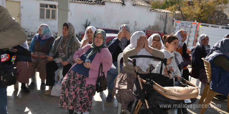 Nazilli’de şehitler ve kuraklık için hayır yapıldı