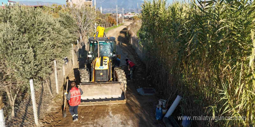 Nazilli’de yağmurlama hattı çalışmaları sürüyor