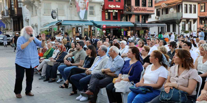 Nazım Hikmet Mudanya’da şiir ve şarkılarla anıldı