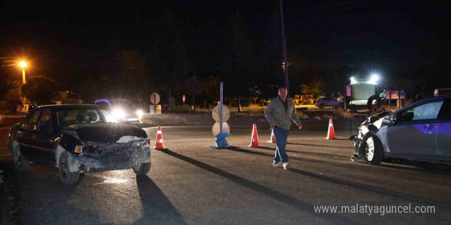 Nevşehir’de zincirleme trafik kazası: 5’i turist 7 yaralı