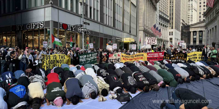 New York’ta binlerce Filistin yanlısı, İsrail saldırılarını 1. yılında protesto etti