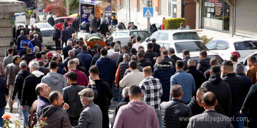 Niğde’de evde ölü bulunan adam defnedildi