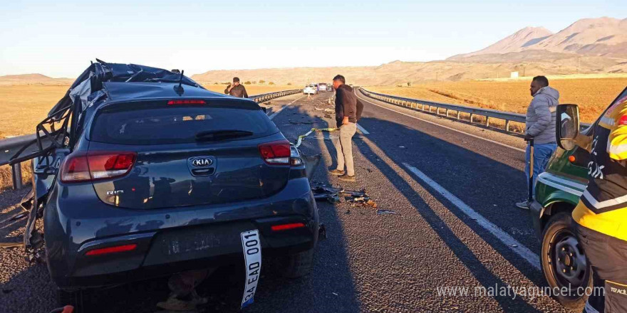 Niğde’de yolcu otobüsü ile otomobil çarpıştı: 1 ölü, 3 yaralı