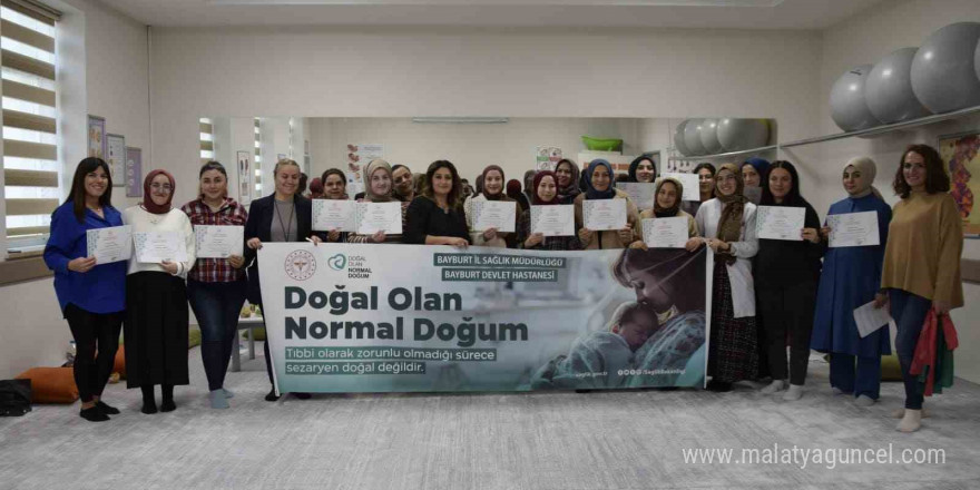 Normal Doğum Eylem Planı kapsamında anne adayı sağlık çalışanlarına eğitimler verildi