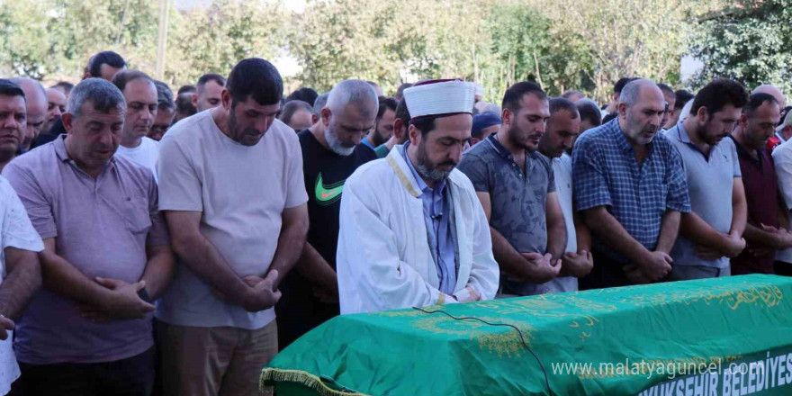 Oba Makarna’daki patlamada hayatını kaybeden işçi son yolculuğuna uğurlandı