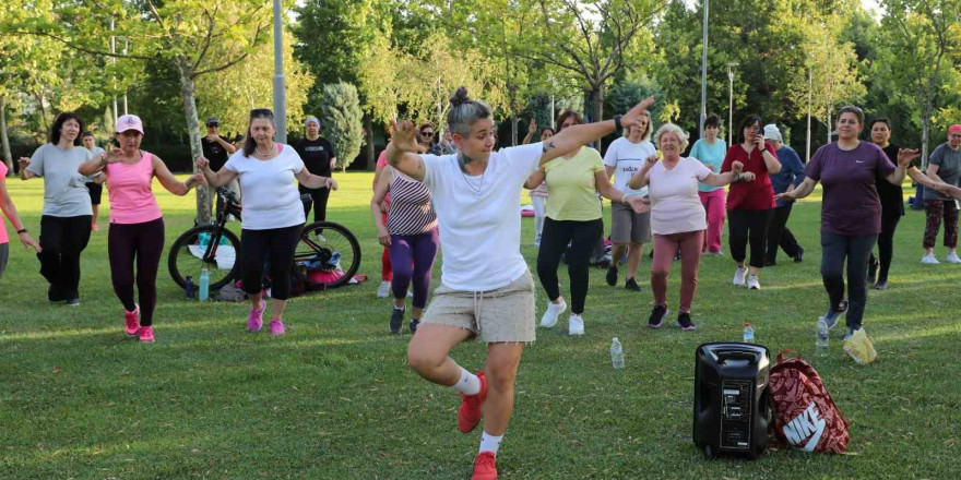 Odunpazarı’nda kadınlar parklarda spora büyük ilgi gösteriyor