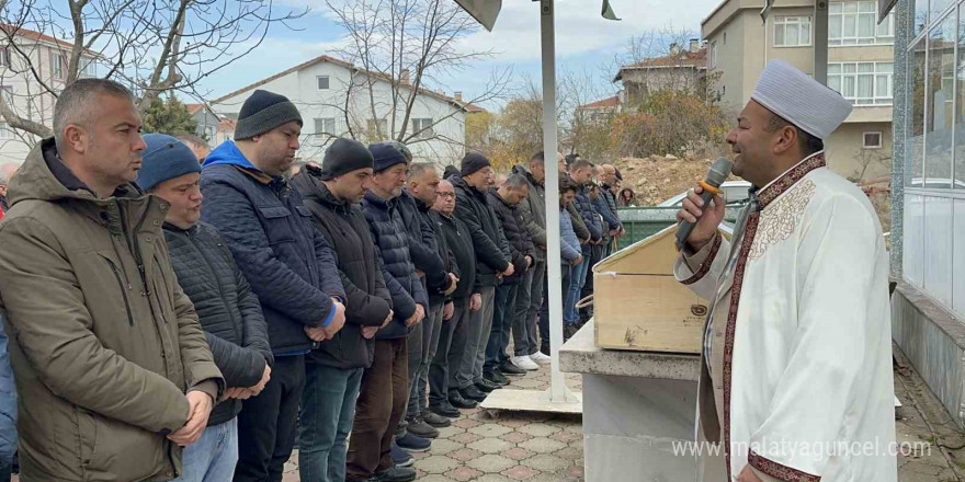 Oğlu tarafından bıçaklanarak öldürülen Murat Çoban toprağa verildi