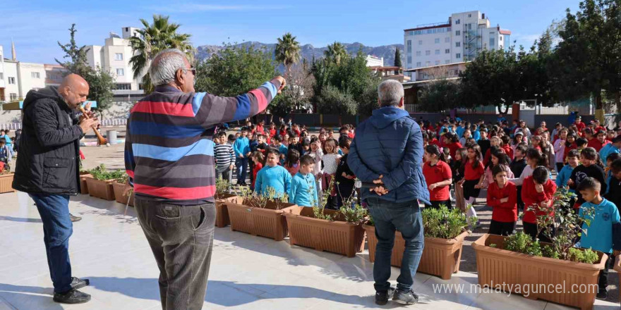 Öğrencilere Adana usulü eğlence