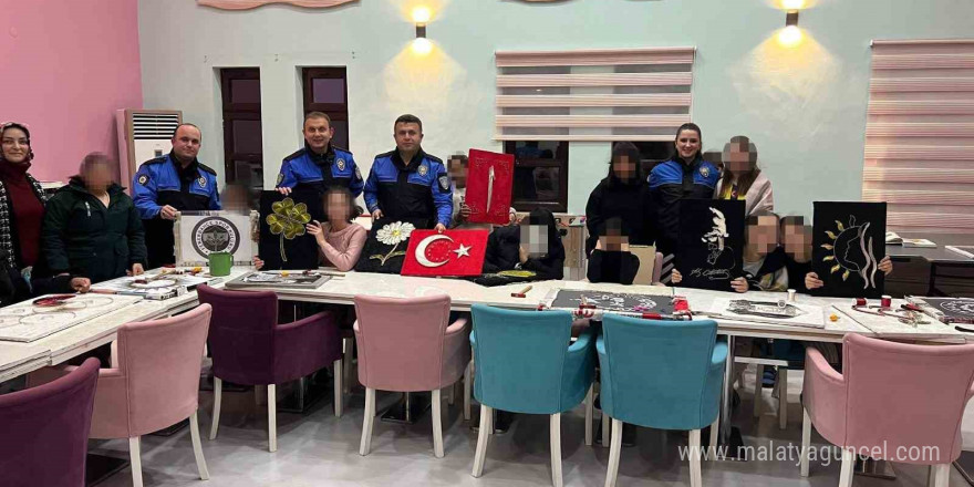 Öğrencilere 'Filografi” kursu açıldı