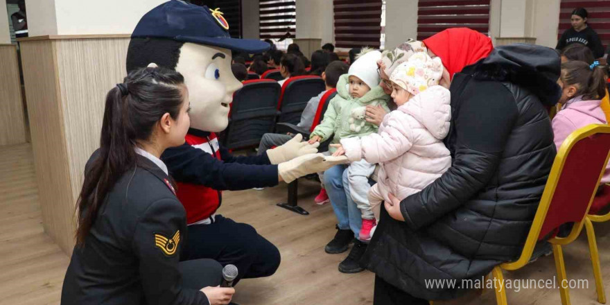 Öğrencilere jandarma birimleri tanıtıldı