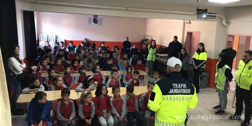 Öğrencilere trafik semineri