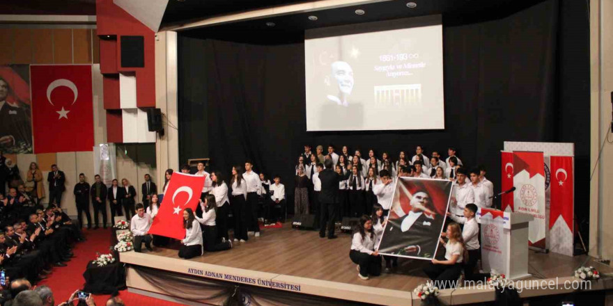 Öğrencilerin ‘Atatürk Oratoryosu’ ayakta alkışlandı