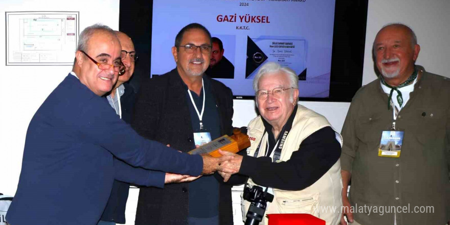 Öğretim Görevlisi Gazi Yüksel, ‘Dünyada Yılın Fotoğrafçısı Onur Ödülü’nün sahibi oldu