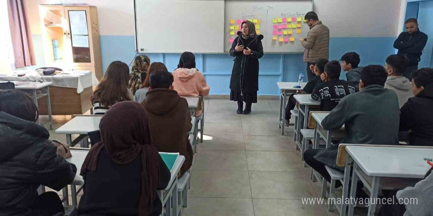 Öğretmen ve öğrencilere yas tepkileri bilgilendirmesi