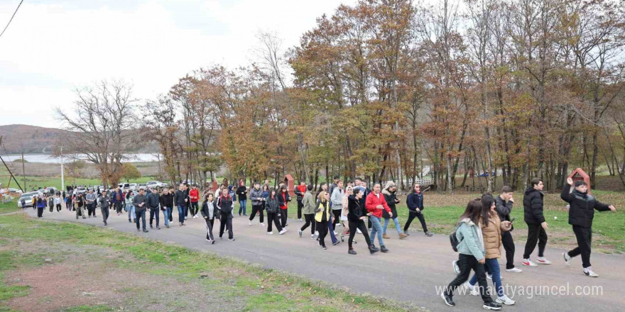 Öğretmenler doğa yürüyüşü etkinliğinde buluştular