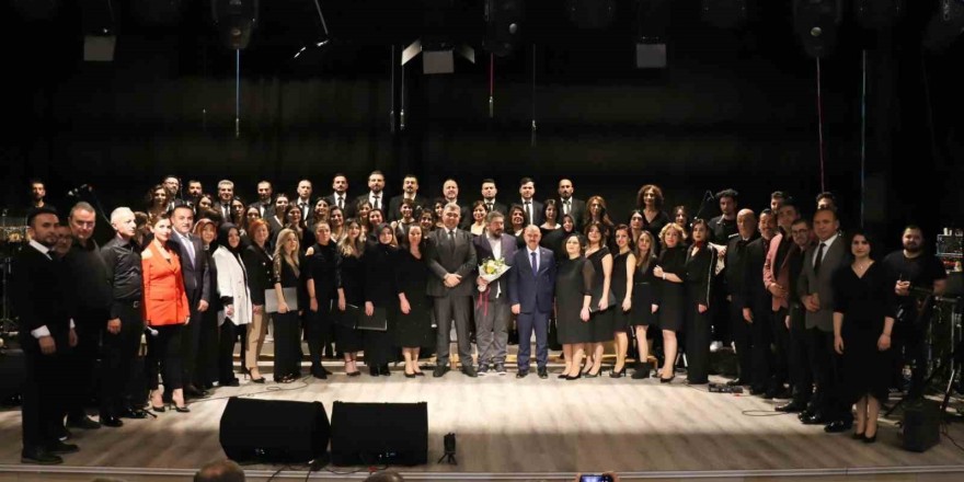 Öğretmenler korosundan muhteşem konser