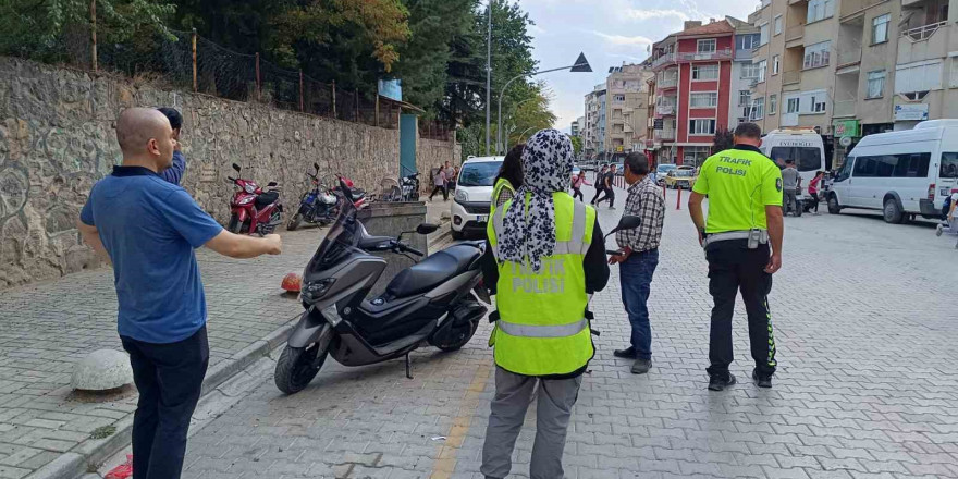 Okul önleri ve çevrelerinde trafik denetimi yapıldı