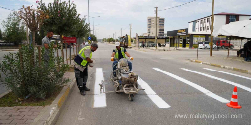 Okul önlerinde trafik güvenliği çalışmaları yapıldı