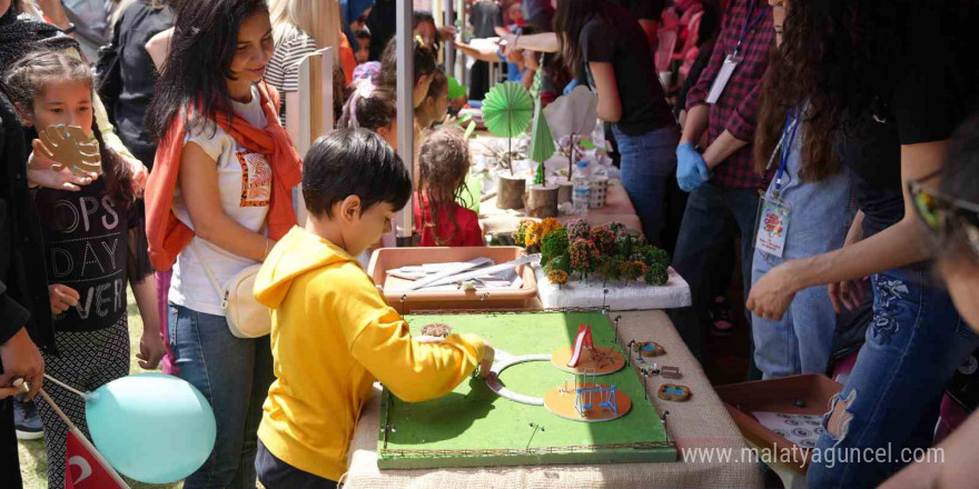 On binlerce çocuk Büyükşehir Belediyesi’nin etkinliklerinde buluştu