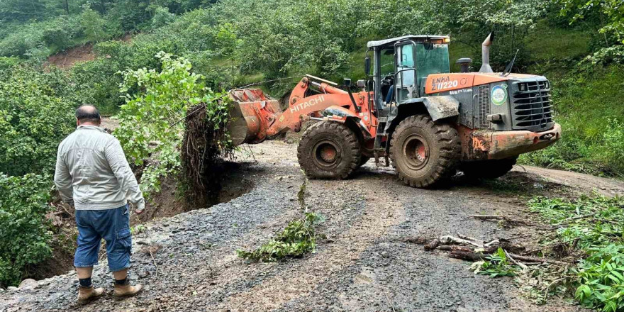 Ordu’da 70 mahallede selin bıraktığı tahribatın izleri siliniyor