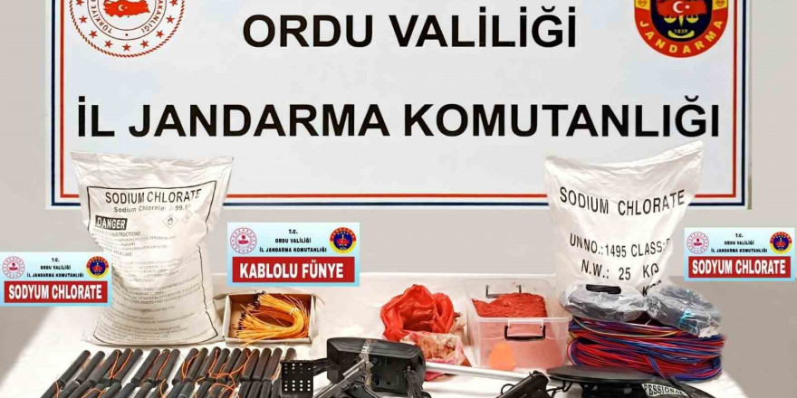 Ordu’da bir evde çok sayıda patlayıcı madde ele geçirildi