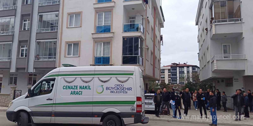 Ordu’da bir kişi merdiven boşluğunda asılı halde bulundu