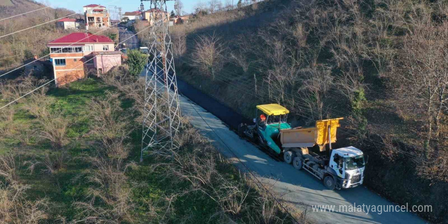 Ordu’da sıcak asfalt çalışmaları devam ediyor