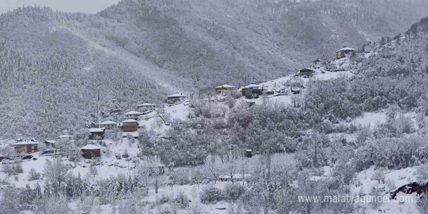 Ordu’nun 16 ilçesinde eğitime kar engeli