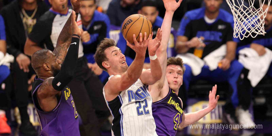 Orlando Magic son saniyelerde kazandı, Lakers’ın serisi bitti