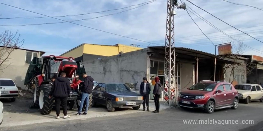 Osmaniye Ferdi Tayfur’a belediye hoparlörlerinden şarkısını çalarak veda etti