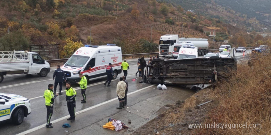 Osmaniye’de yolcu minibüsü devrildi: 6 kişi yaralandı