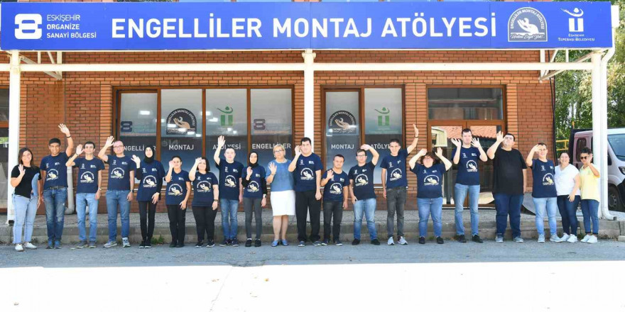 Özel bireyler montaj atölyelerinde çok mutlu