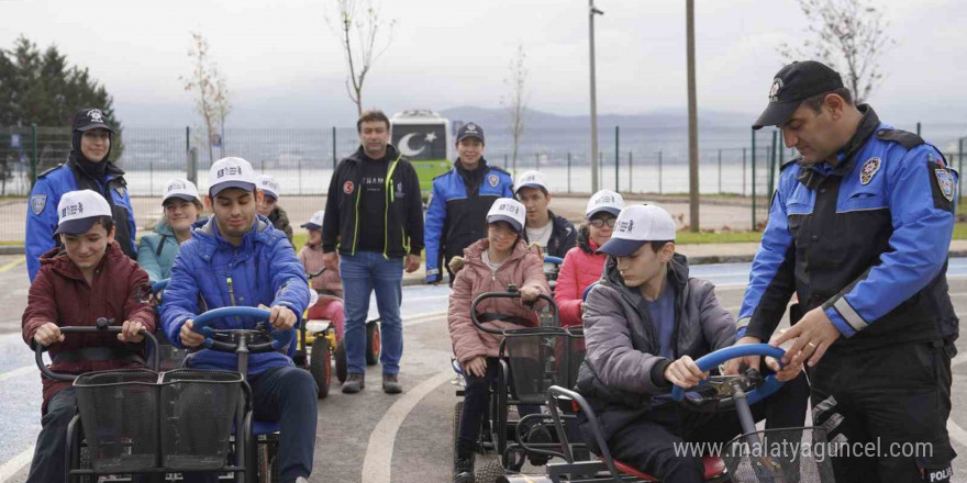 Özel bireylere trafik eğitimi