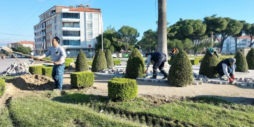 Park Bahçeler çalışıyor, Burhaniye güzelleşiyor