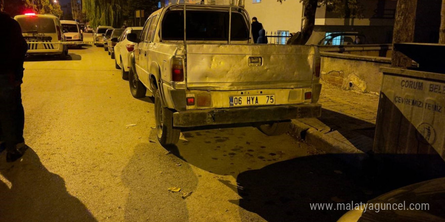 Park halindeki aracı kurşunladı, kaçamadan yakayı ele verdi