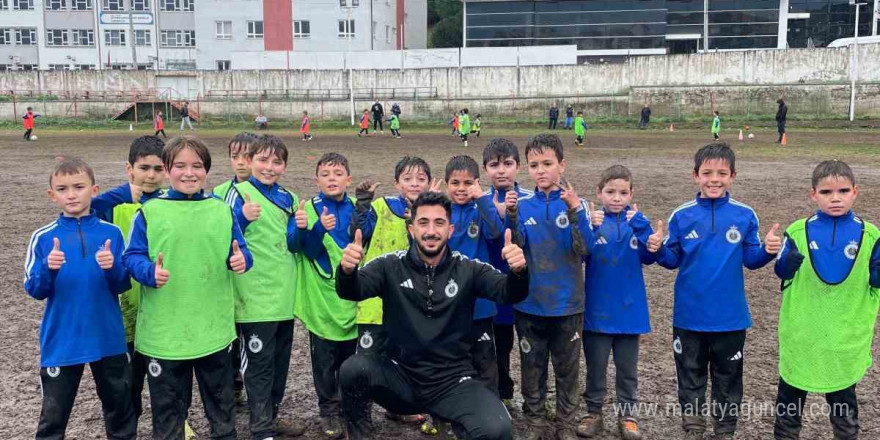 Patates tarlası değil, futbol sahası