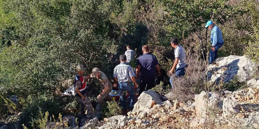 Patpat uçuruma devrildi: 1 ölü, 9 yaralı