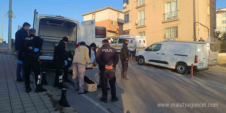 Pendik’te korkunç olay: Kuzenini defalarca kez bıçaklayarak öldürdü